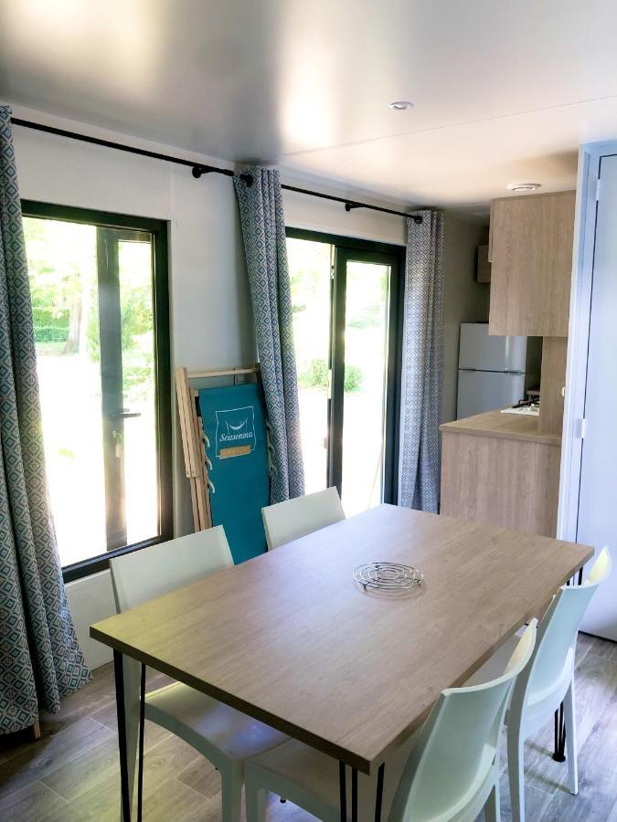 Camping Etang Des Bois Vieilles-Maisons-sur-Joudry ภายนอก รูปภาพ
