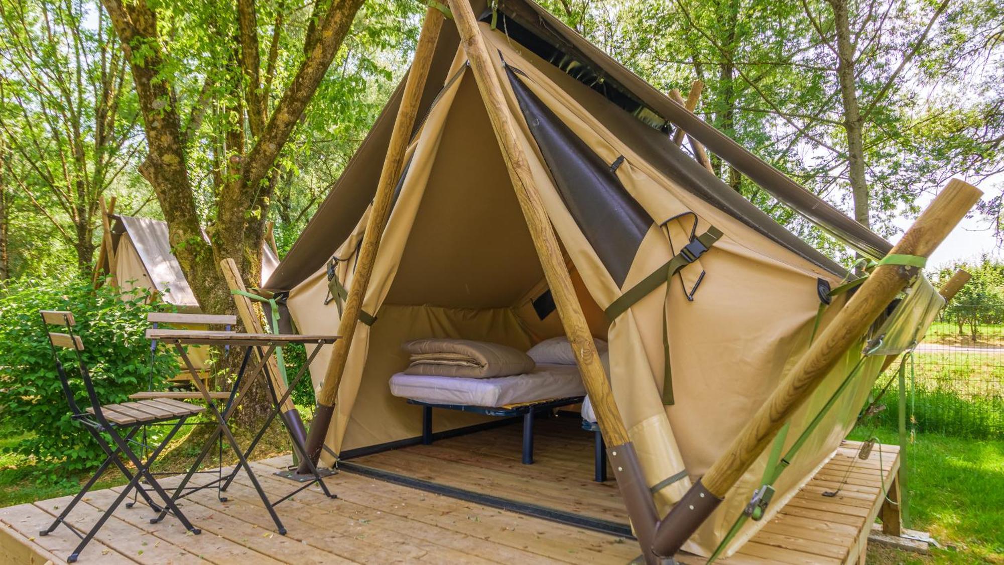 Camping Etang Des Bois Vieilles-Maisons-sur-Joudry ภายนอก รูปภาพ